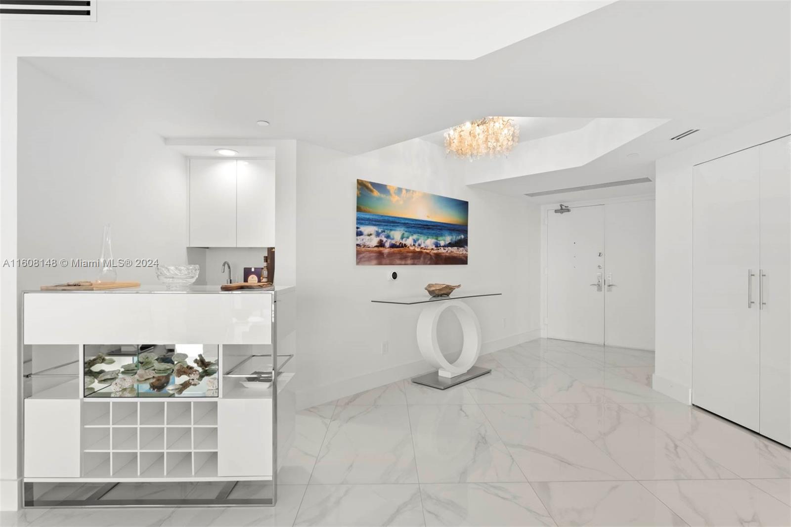 BLUE DIAMOND CONDO - Residential