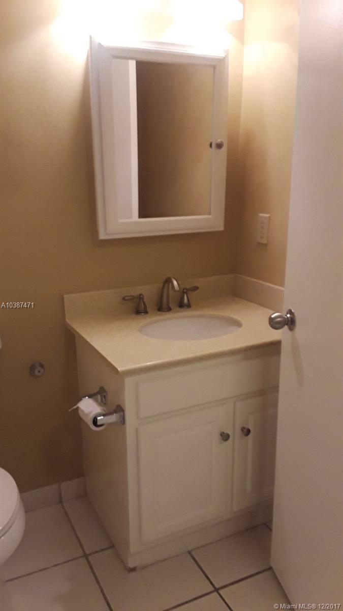 WATERVIEW CONDO - Residential Lease