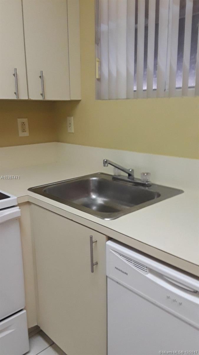 WATERVIEW CONDO - Residential Lease