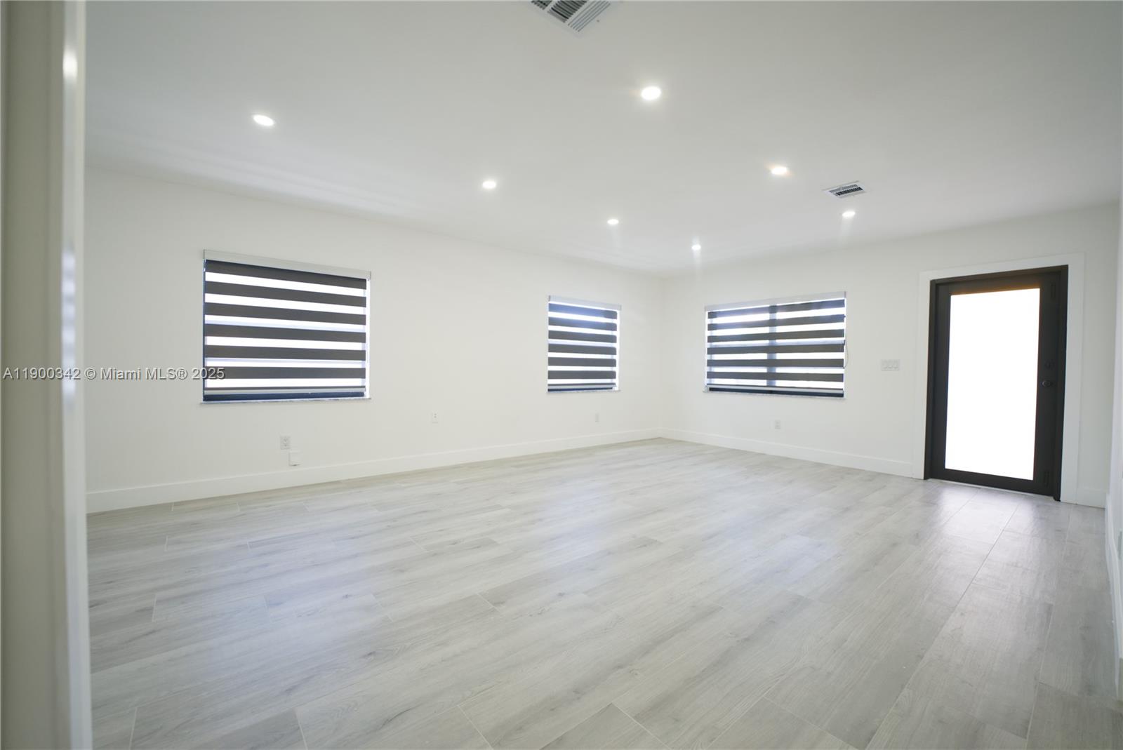 HIALEAH 13TH ADDN AMD PL - Residential Lease