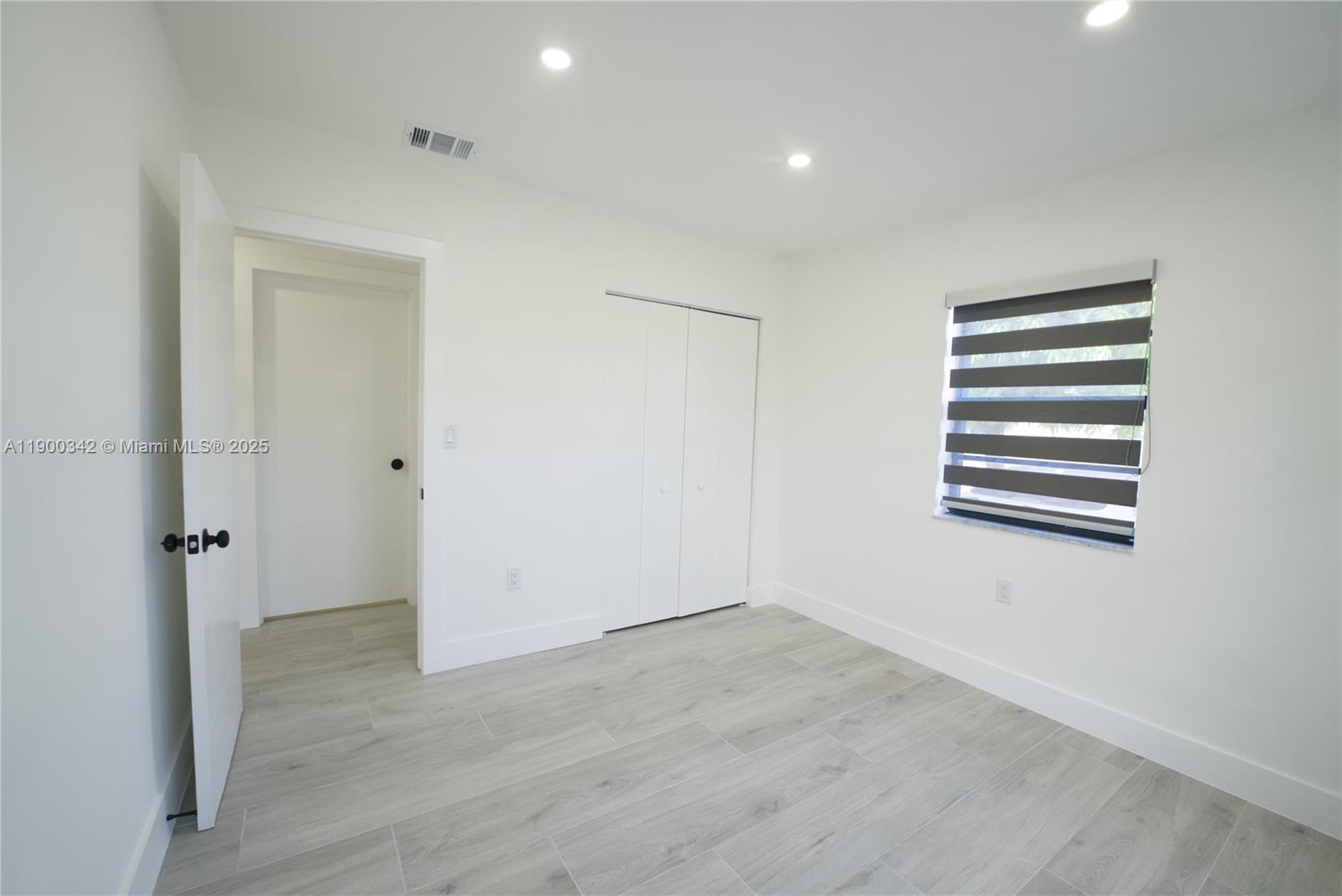 HIALEAH 13TH ADDN AMD PL - Residential Lease