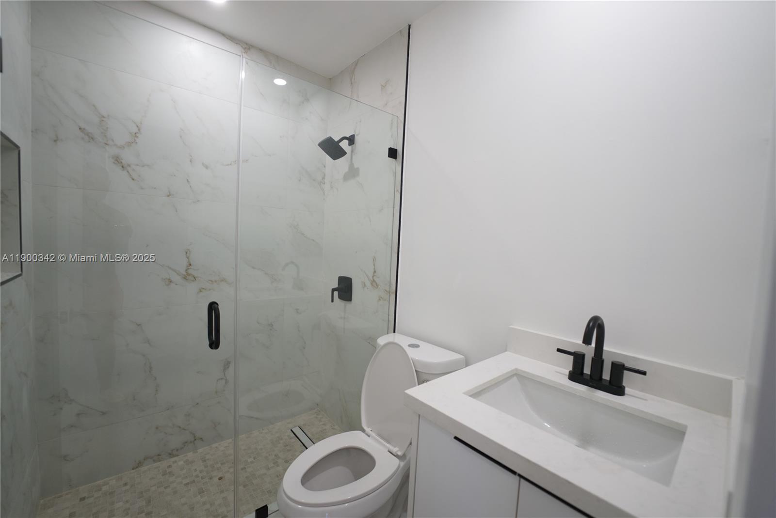 HIALEAH 13TH ADDN AMD PL - Residential Lease