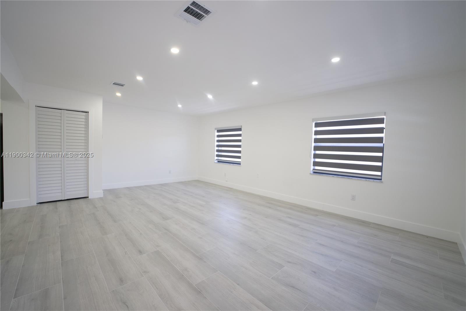 HIALEAH 13TH ADDN AMD PL - Residential Lease