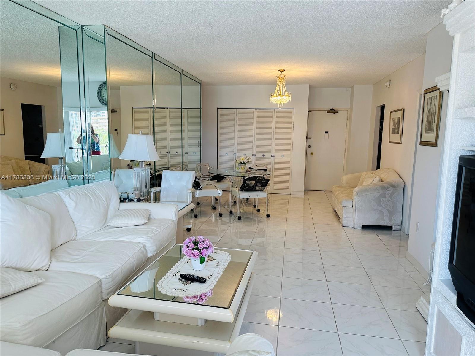 HEMISPHERES CONDO - Residential Lease