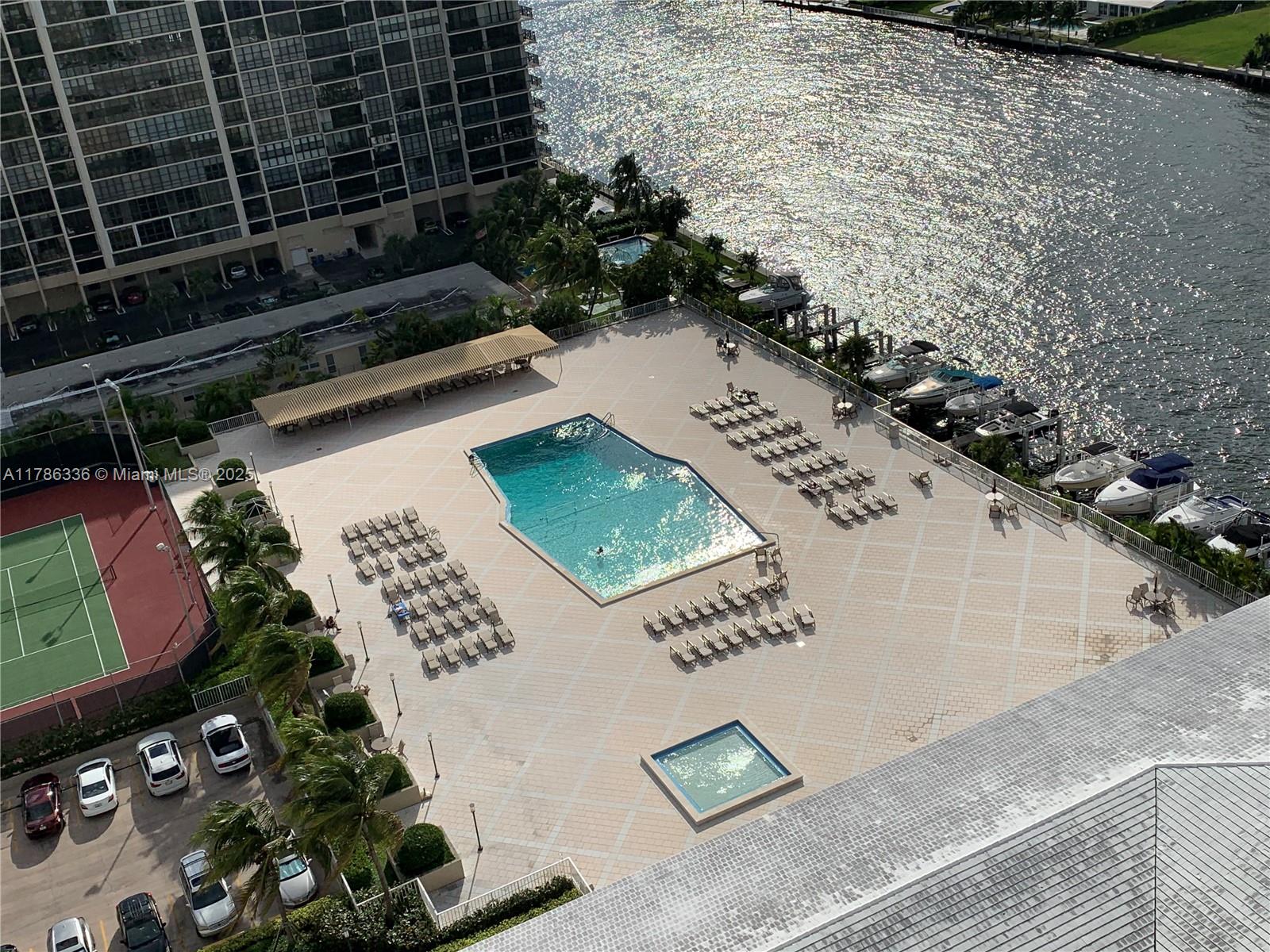 HEMISPHERES CONDO - Residential Lease