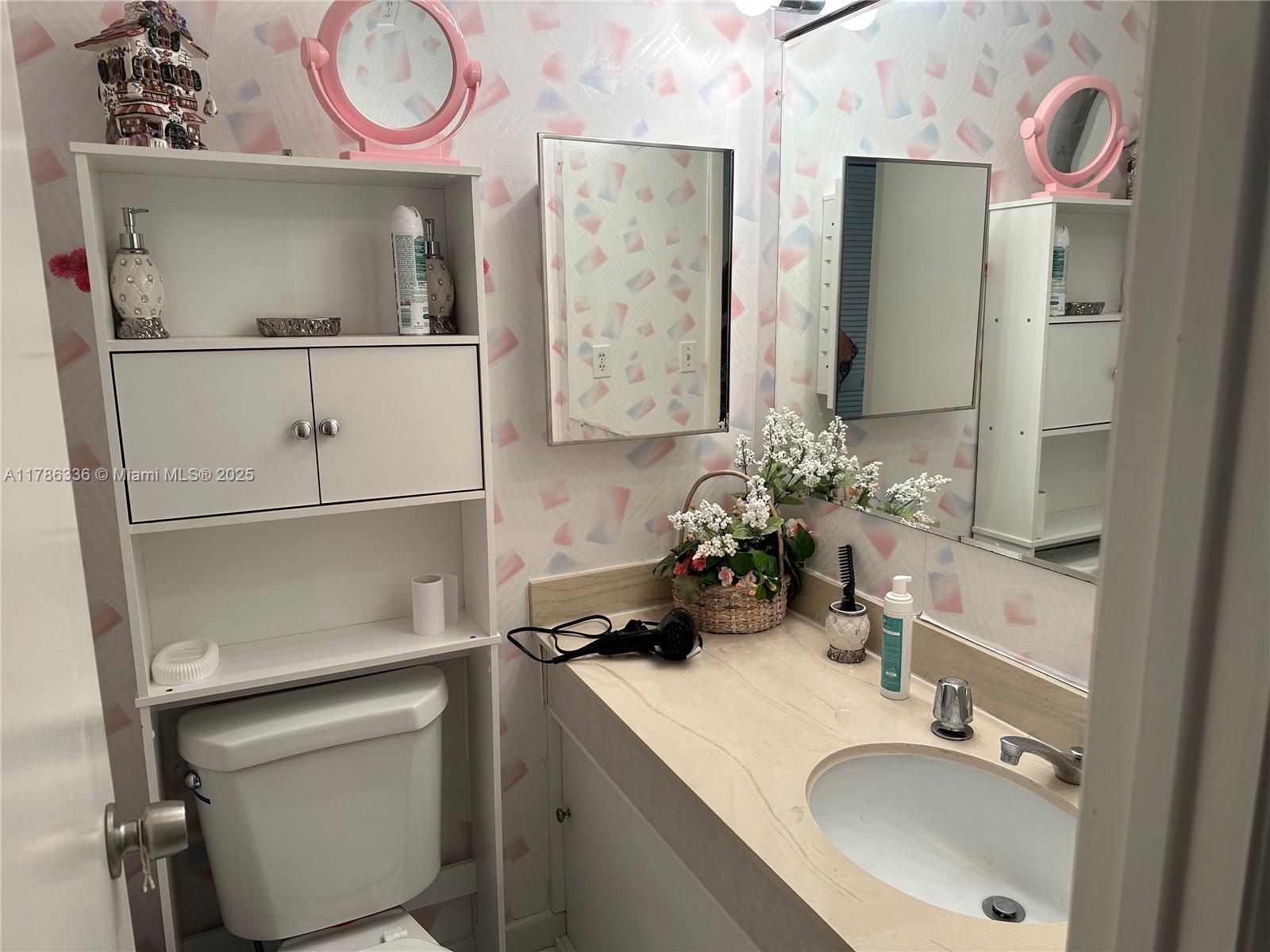 HEMISPHERES CONDO - Residential Lease