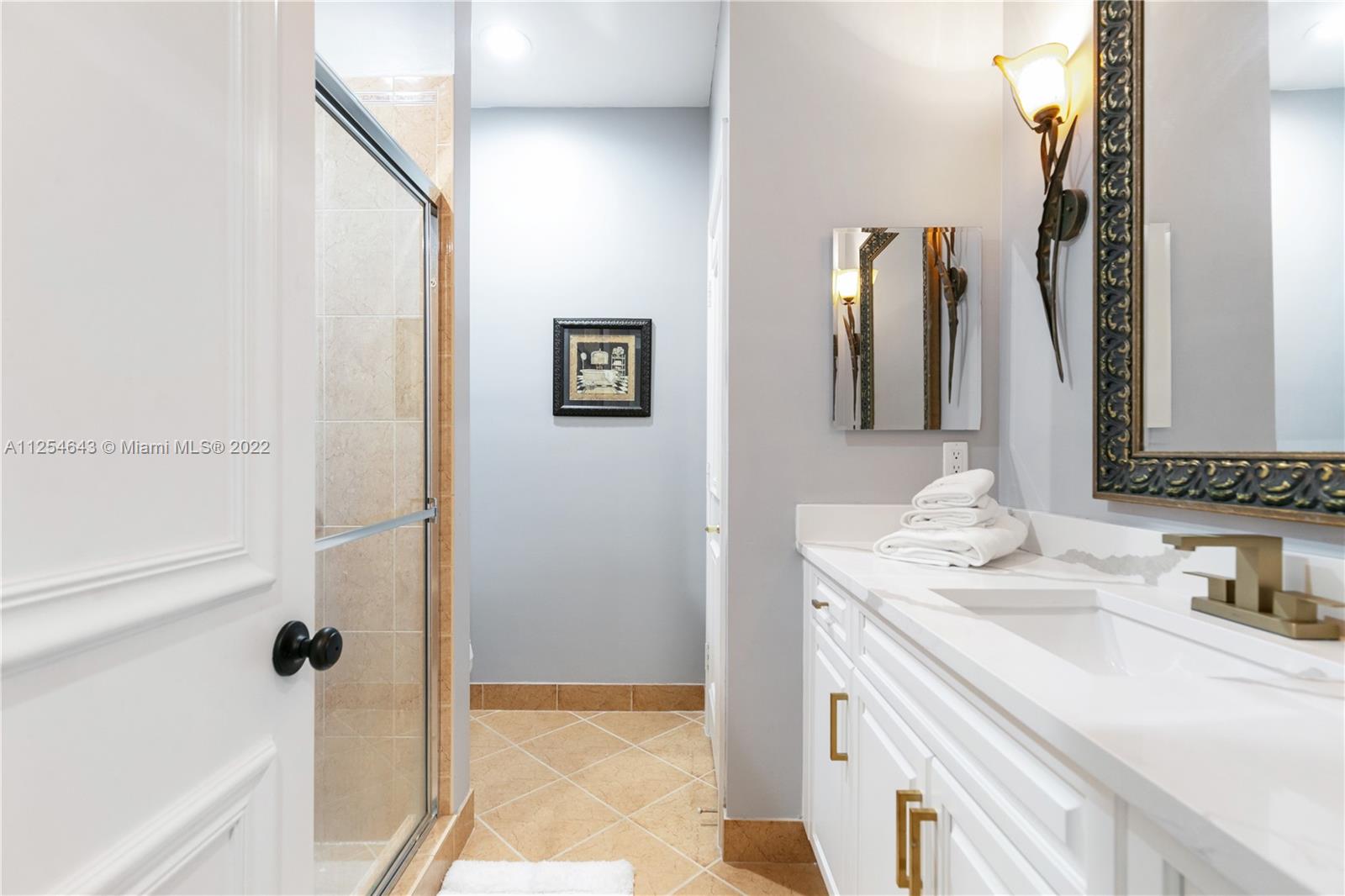 HERON BAY 5 - Residential