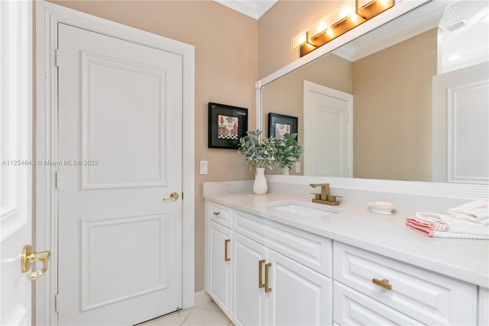 HERON BAY 5 - Residential