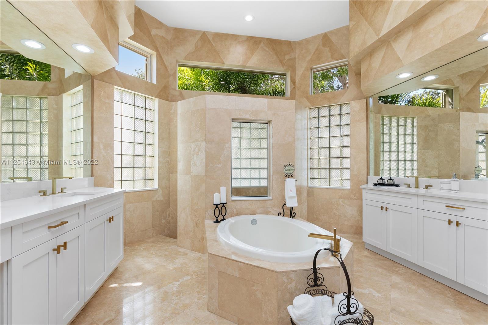 HERON BAY 5 - Residential