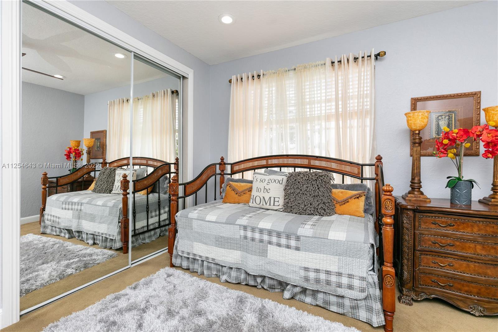 HERON BAY 5 - Residential