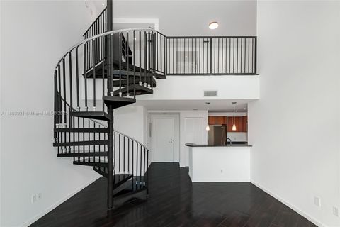 300 S Biscayne Blvd Loft 826 Miami FL 33131