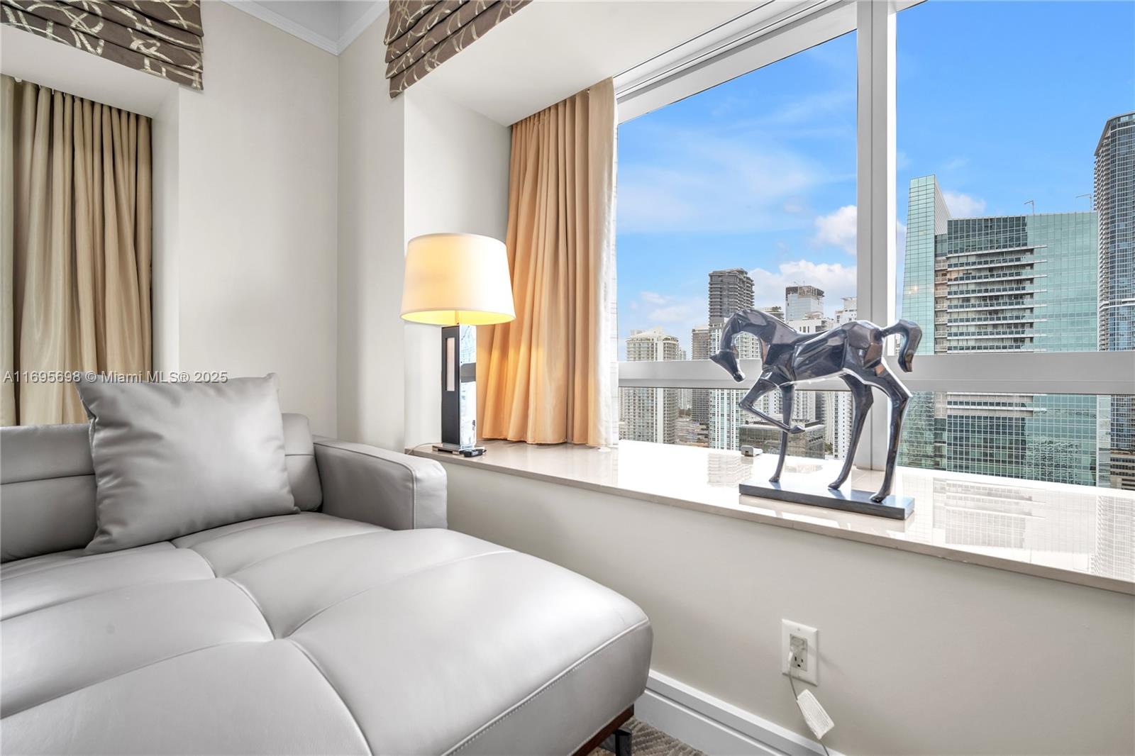 MILLENNIUM TOWER CONDOMIN - Residential Lease