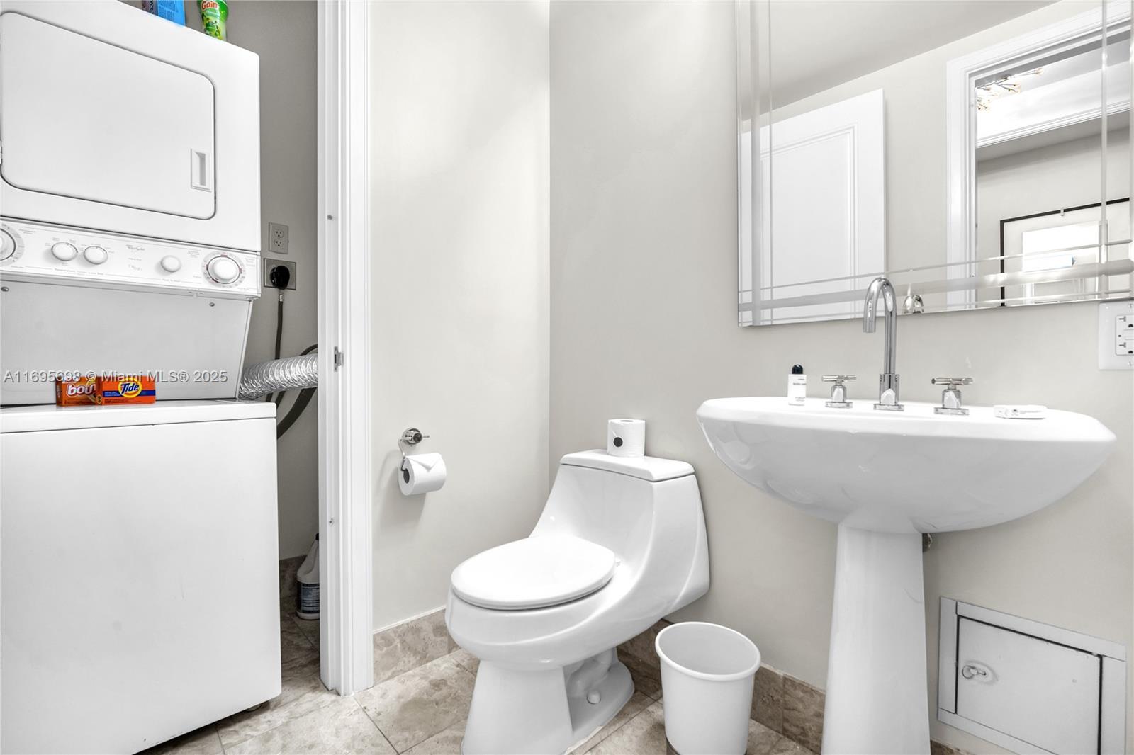 MILLENNIUM TOWER CONDOMIN - Residential Lease