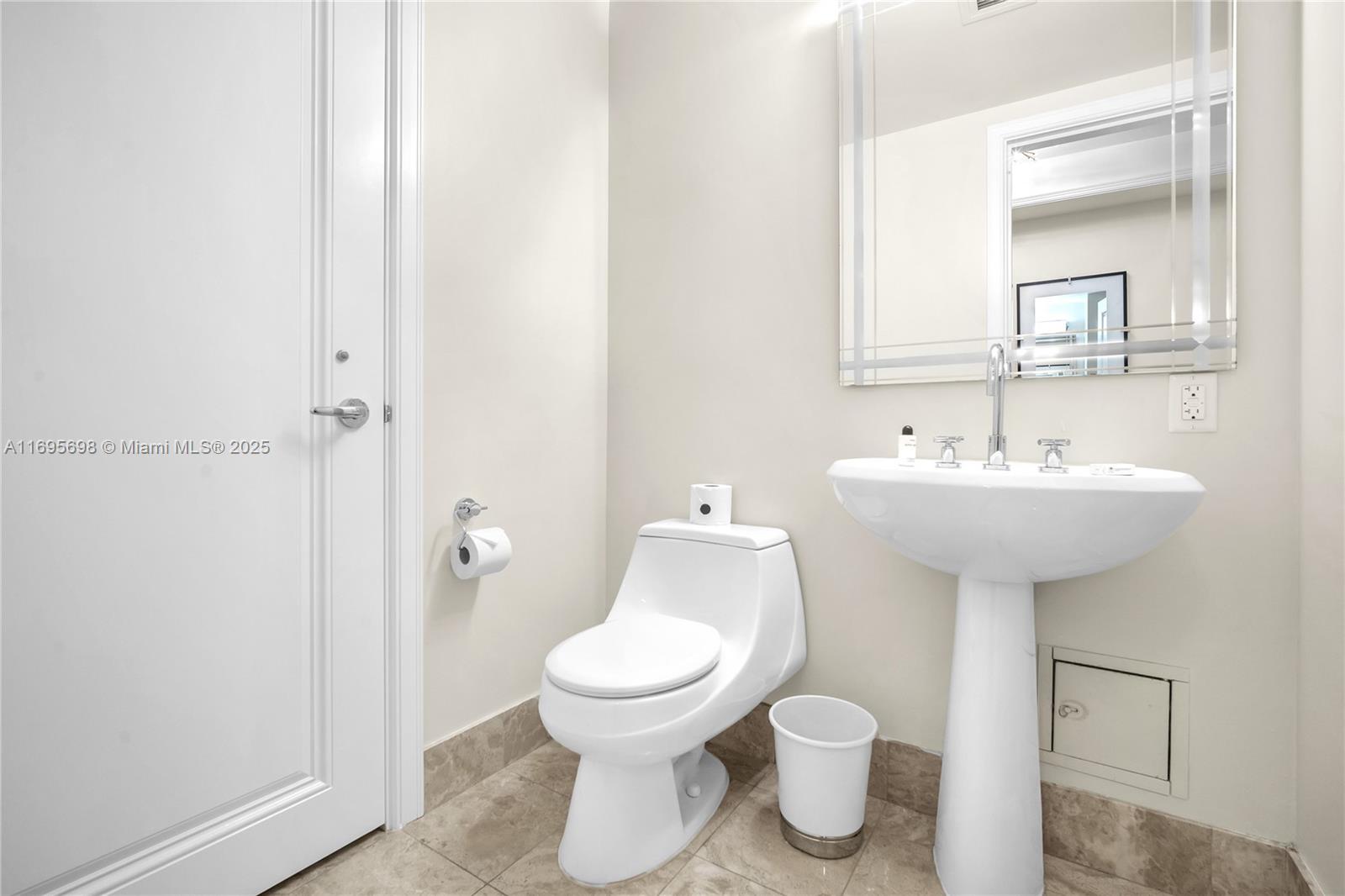 MILLENNIUM TOWER CONDOMIN - Residential Lease