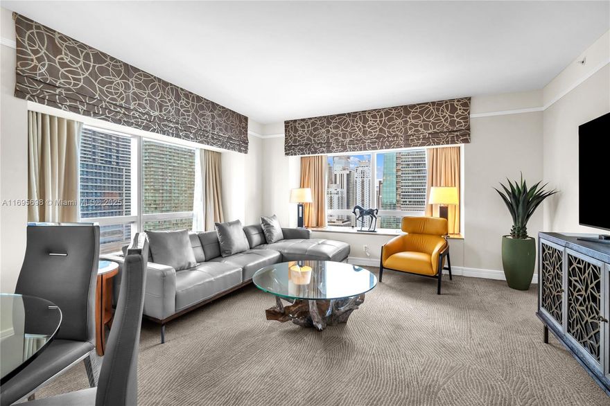 Welcome to an extraordinary short-term rental located in the prestigious Four Seasons Hotel in the heart of Brickell, Miami's financial and cultural hub. This exclusive property offers the perfect blend of hotel amenities and private luxury, ensuring a stay that exceeds your expectations. Immerse yourself in a beautifully appointed space featuring contemporary furnishings, and breathtaking views of the Miami skyline. Spacious Layout: This unit offers an open floor plan with a comfortable living area, a well-equipped kitchen, a serene bedroom retreat. Five-Star Amenities Enjoy access to the renowned Four Seasons pool deck, Equinox gym, spa, and exceptional dining options. Nestled in the vibrant Brickell neighborhood, you're moments away from world-class dining, luxury shopping & landmarks