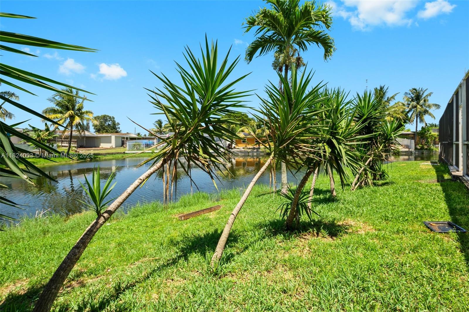 MIRAMAR ISLES SEC 2 - Residential