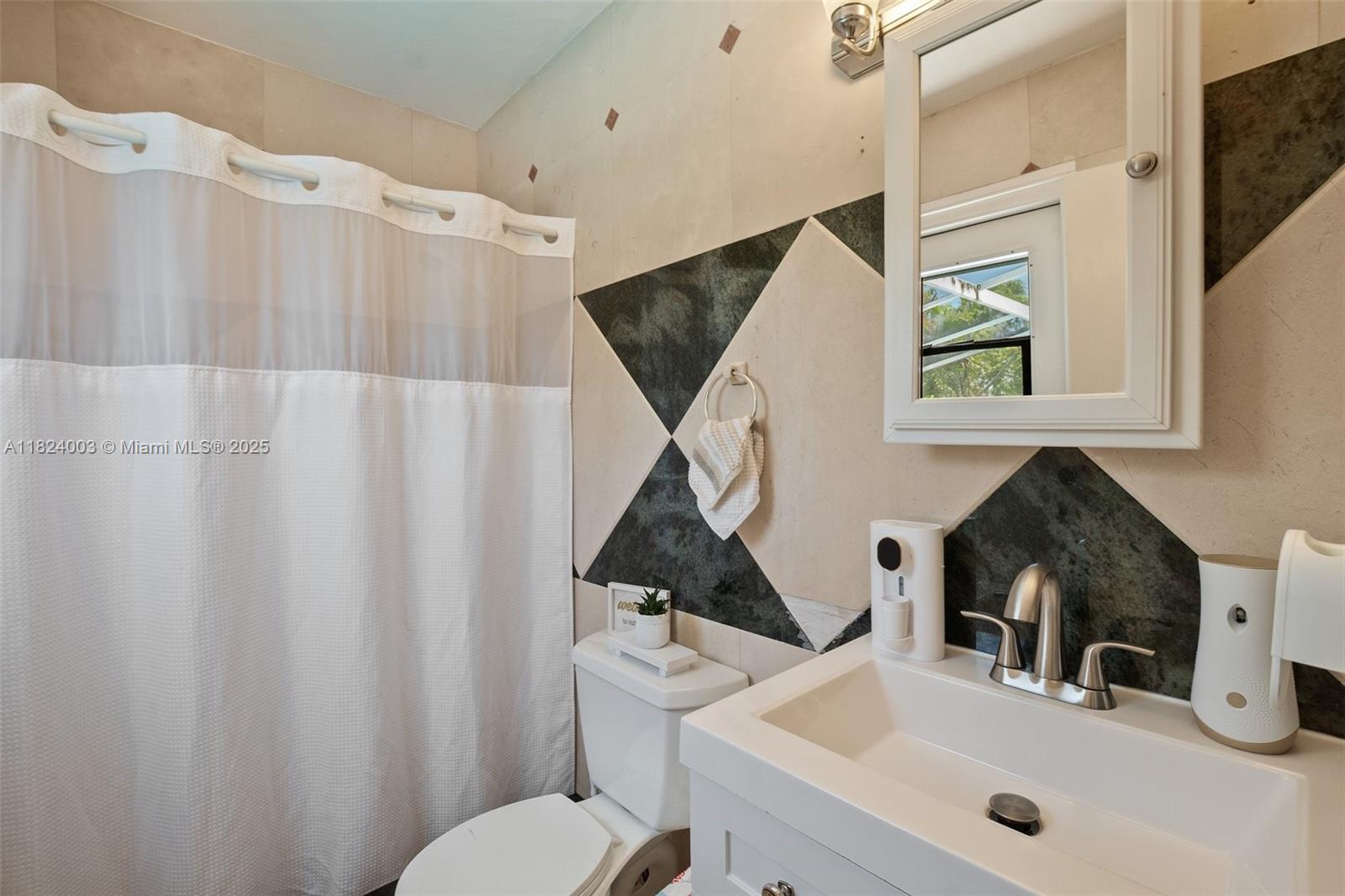 MIRAMAR ISLES SEC 2 - Residential