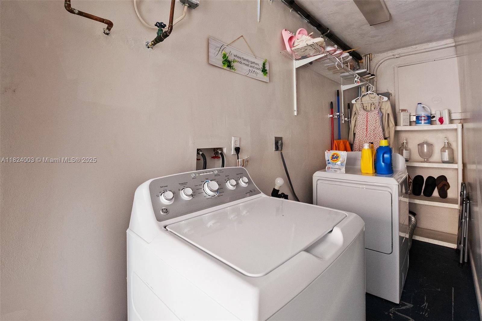 MIRAMAR ISLES SEC 2 - Residential