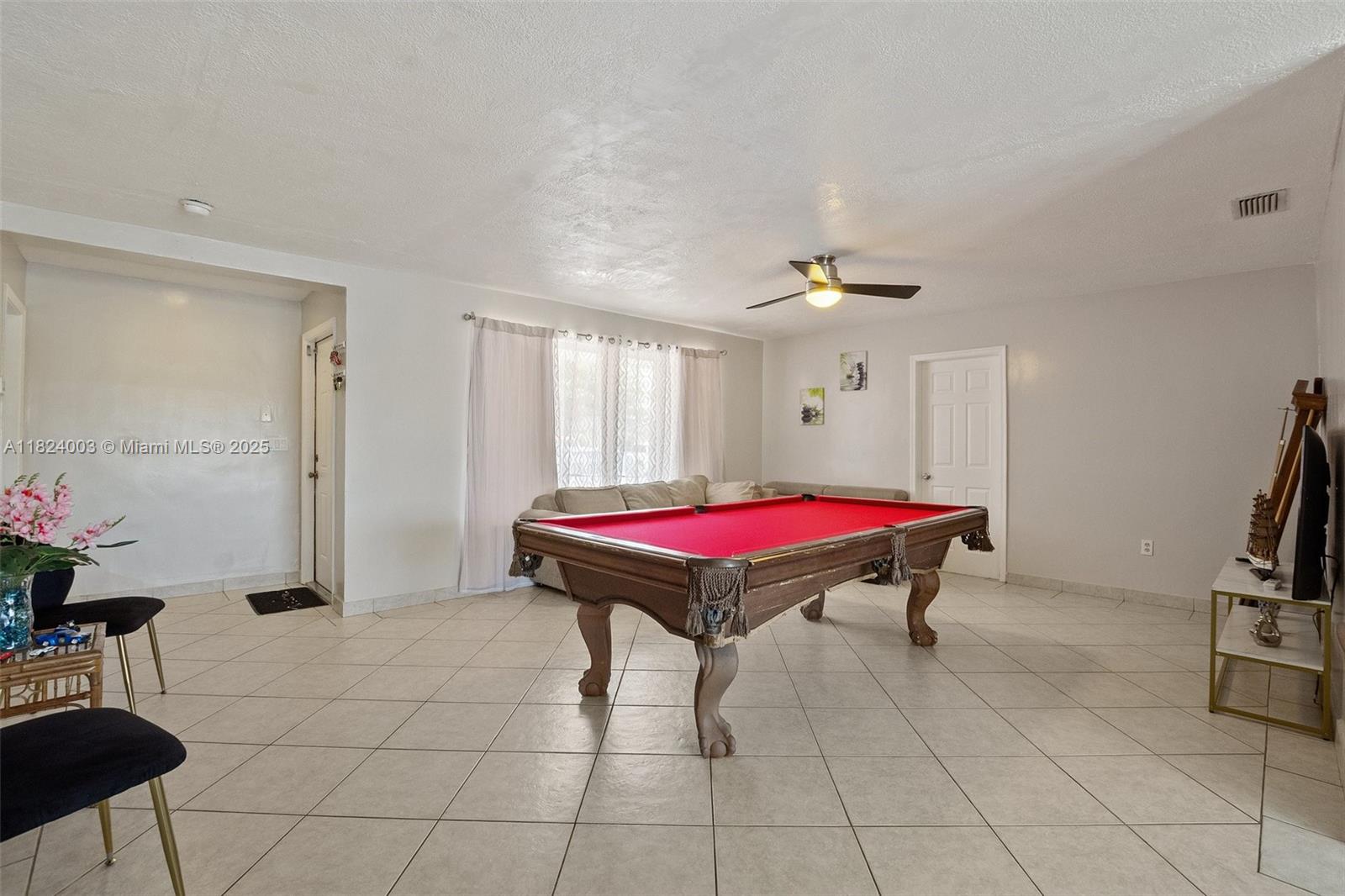 search properties 4 3813 S Lake Ter