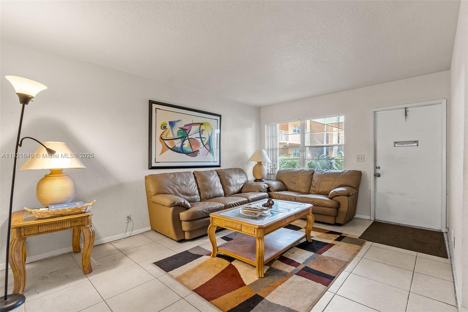 Well-Located 1BR Apartment in Rapidly Growing Lantana!
Spacious and bright 1 bed / 1 bath apartment perfectly situated in the heart of up-and-coming Lantana. This well-maintained unit features central A/C, tile flooring throughout, and dedicated parking. Located on a quiet cul-de-sac, the building is surrounded by beautifully landscaped yards that provide a peaceful, residential feel.
Conveniently located just half a mile from I-95, with easy access to major retail stores, restaurants, the Brightline train station, and less than a mile from the beach—ideal for both daily living and weekend getaways. On-site laundry facilities add to the convenience and comfort of this attractive property. An excellent opportunity for both residents and investors in a high-potential, fast-developing area!
