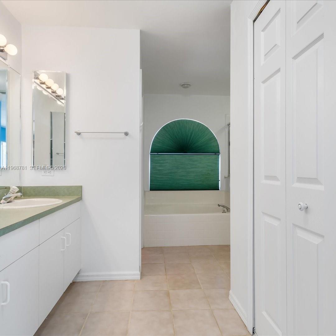 Port Charlotte - Residential