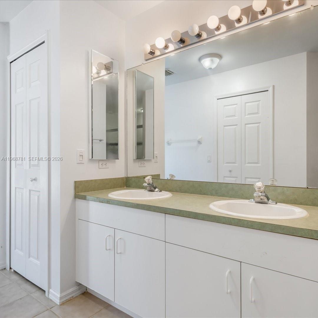 Port Charlotte - Residential