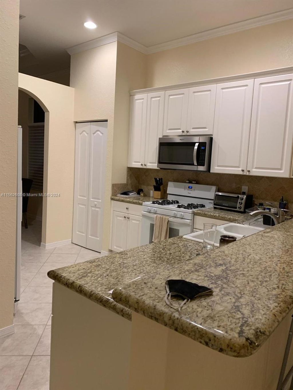 Photo of 19378 SW 64th St, Pembroke Pines, FL 33332 (MLS # A11562608)