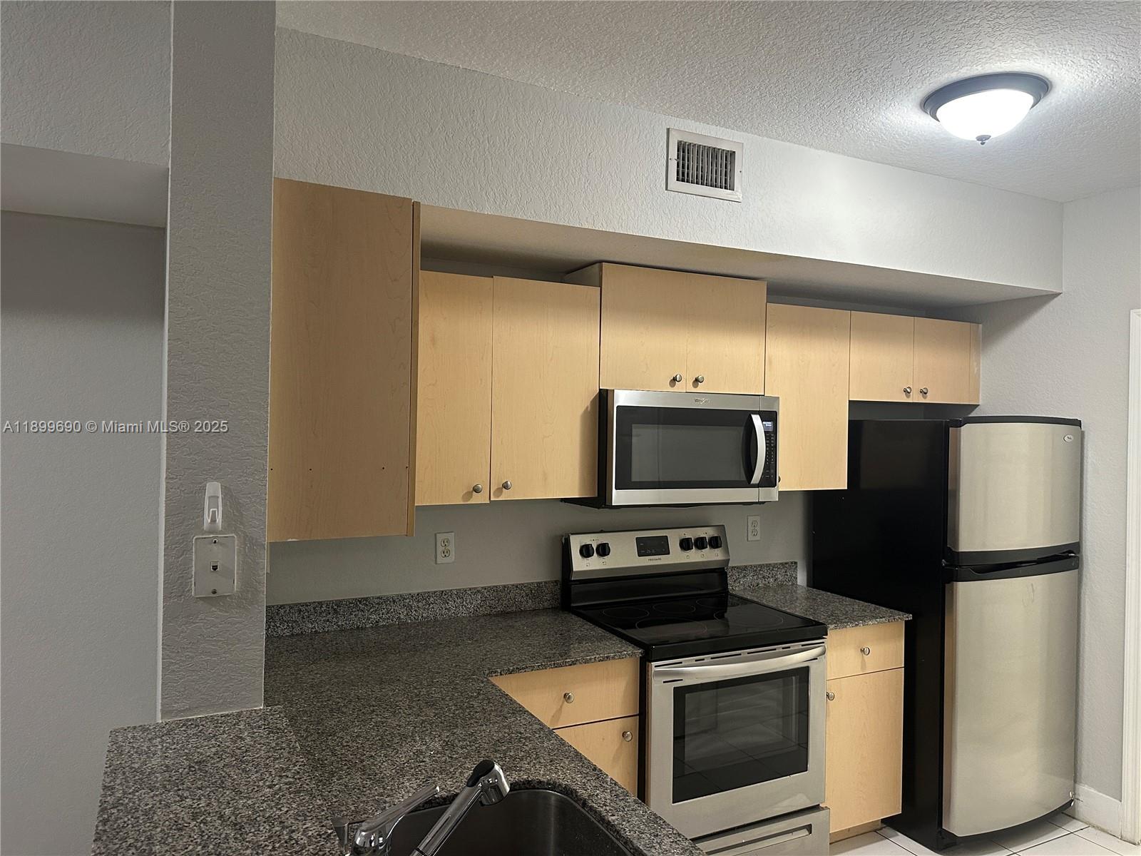 AVENTINE AT MIRAMAR CONDO - Residential Lease