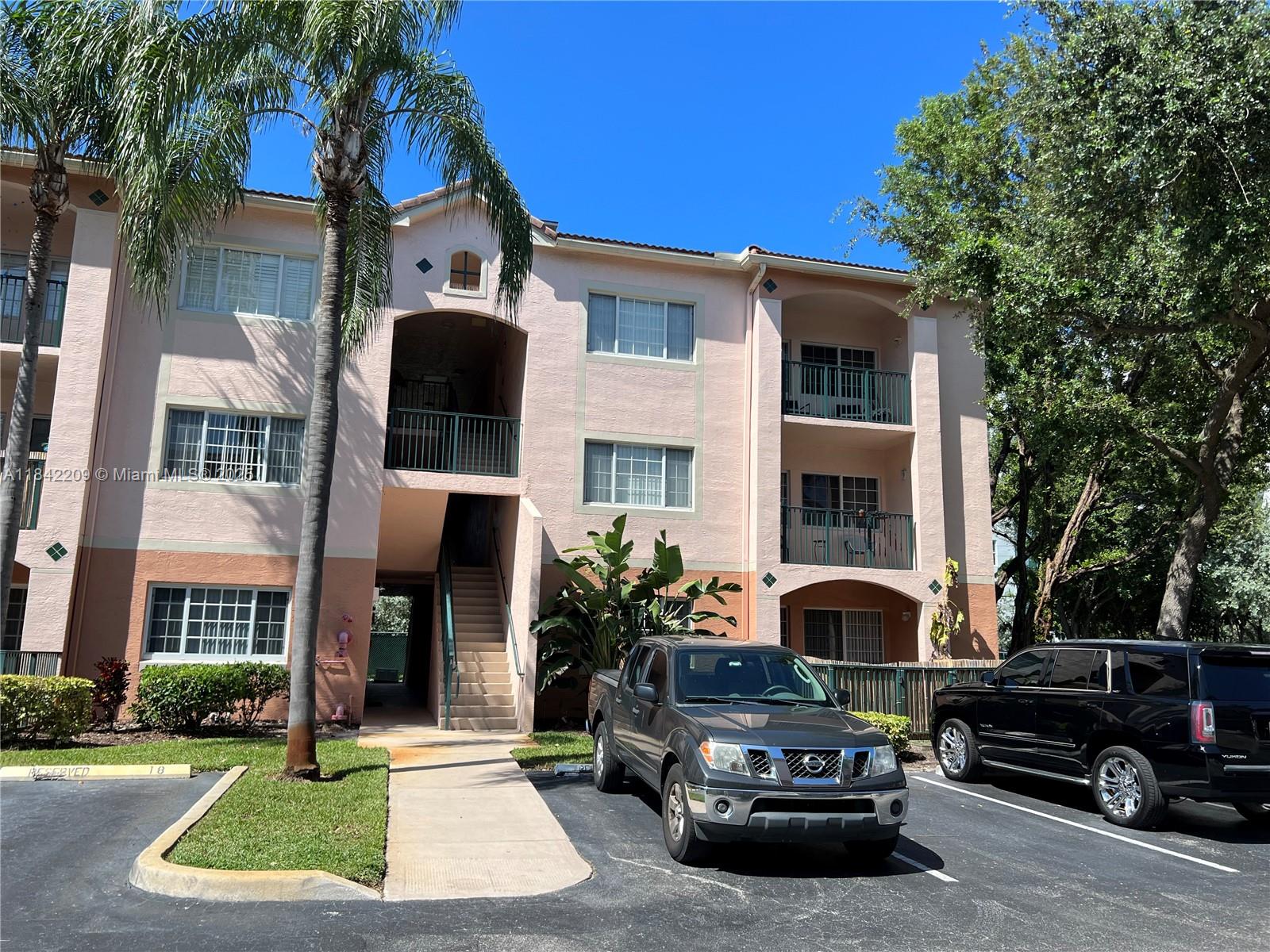 This is a beautiful one bedroom, one bathroom apartment completely remodeled. It has ceramic tile floors, the kitchen has wood cabinets, stainless steel appliances and granite counter top. It has laundry room with washer and dryer and freshly painted. This apartment is located 10 min from Ft. Lauderdale downtown, 10 min from Ft. Lauderdale beaches and 10 min from Ft. Lauderdale Airport. The community has a clubhouse with swimming pool and a gym. This rental requires association approval. Approval time is 3 to 4 days. We are looking for a year lease minimum. Tenant will need to pay the prorated days of the first month, a security deposit and last month.
APARTMENT IS TENANT OCCUPY UNTIL THE END OF JULY. SHOWINGS ARE AVAILABLE IF REQUESTED.