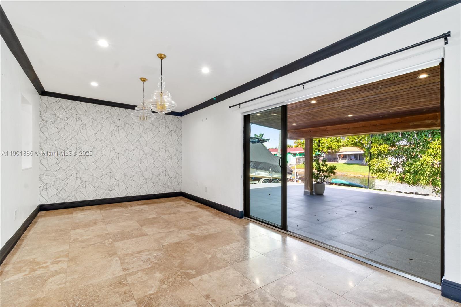 WESTWOOD LAKE 3RD ADDN - Residential Lease