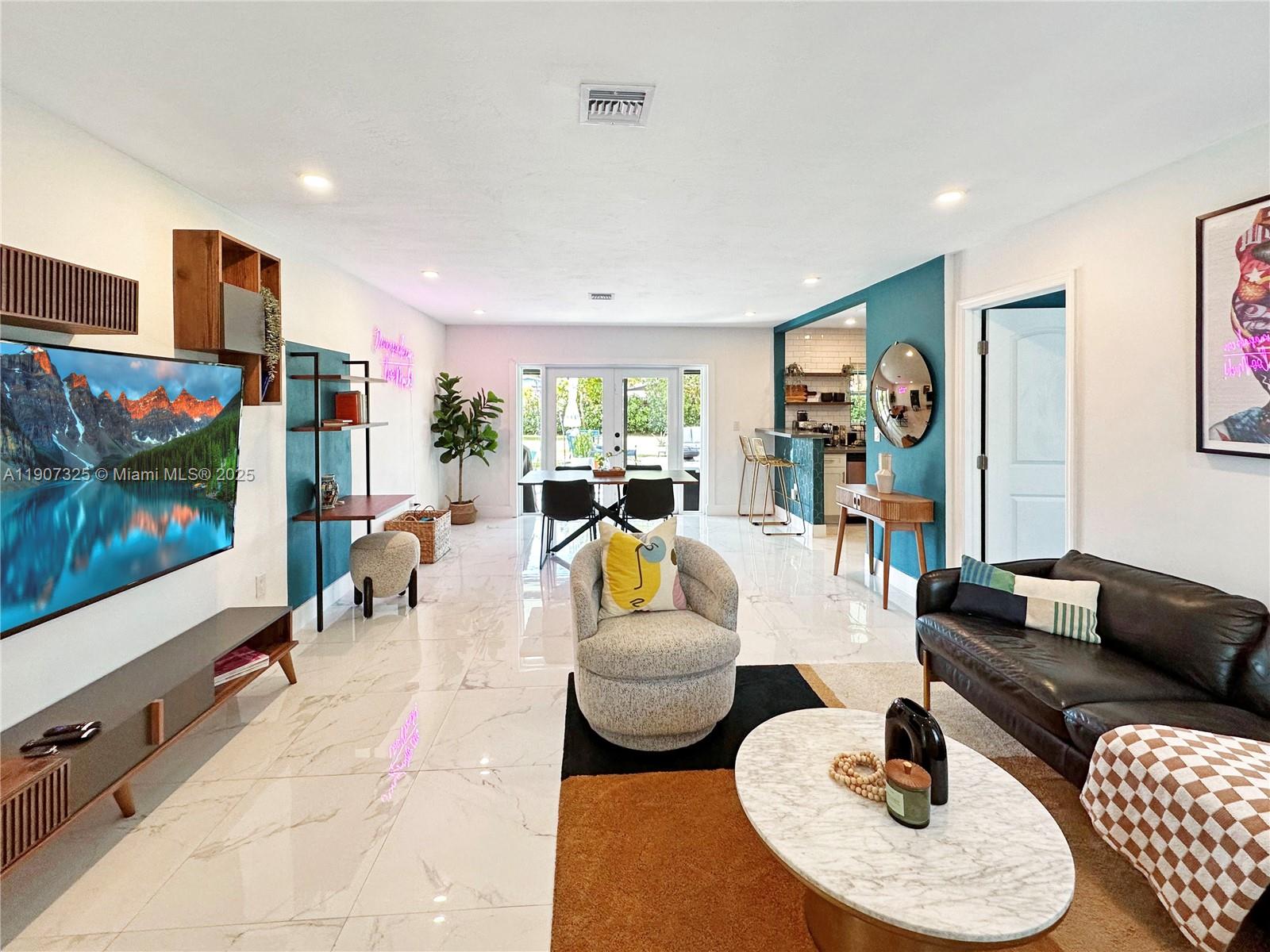 BISCAYNE COURT - Residential Lease