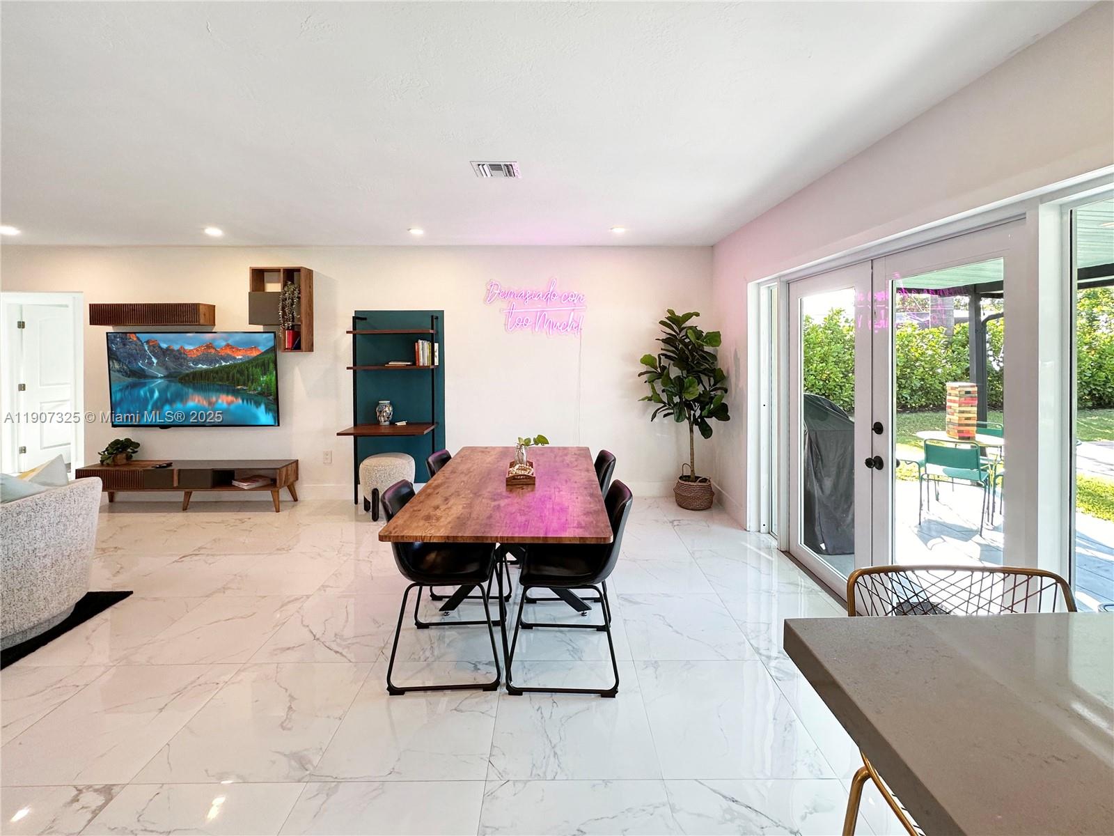 BISCAYNE COURT - Residential Lease