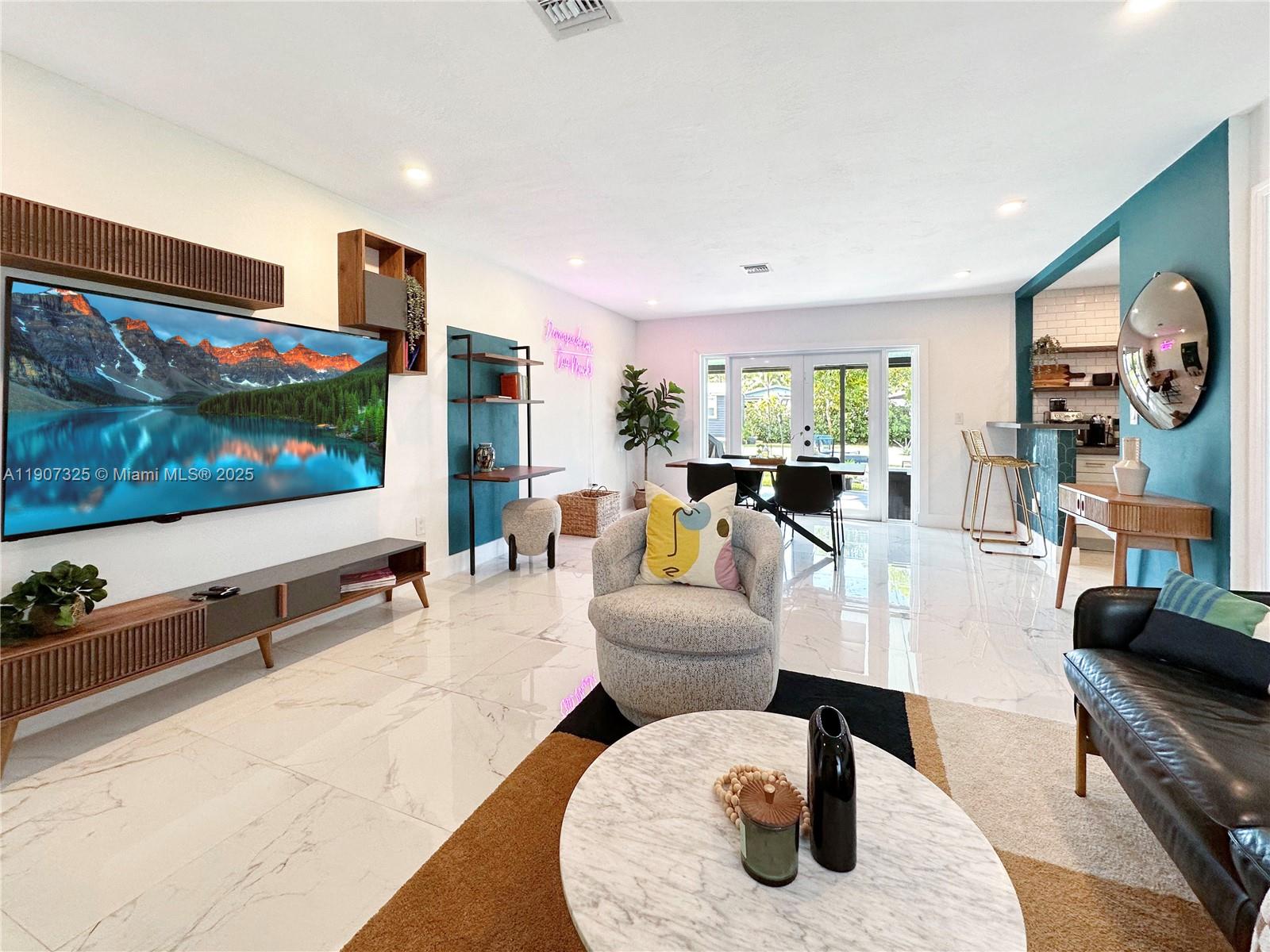 BISCAYNE COURT - Residential Lease