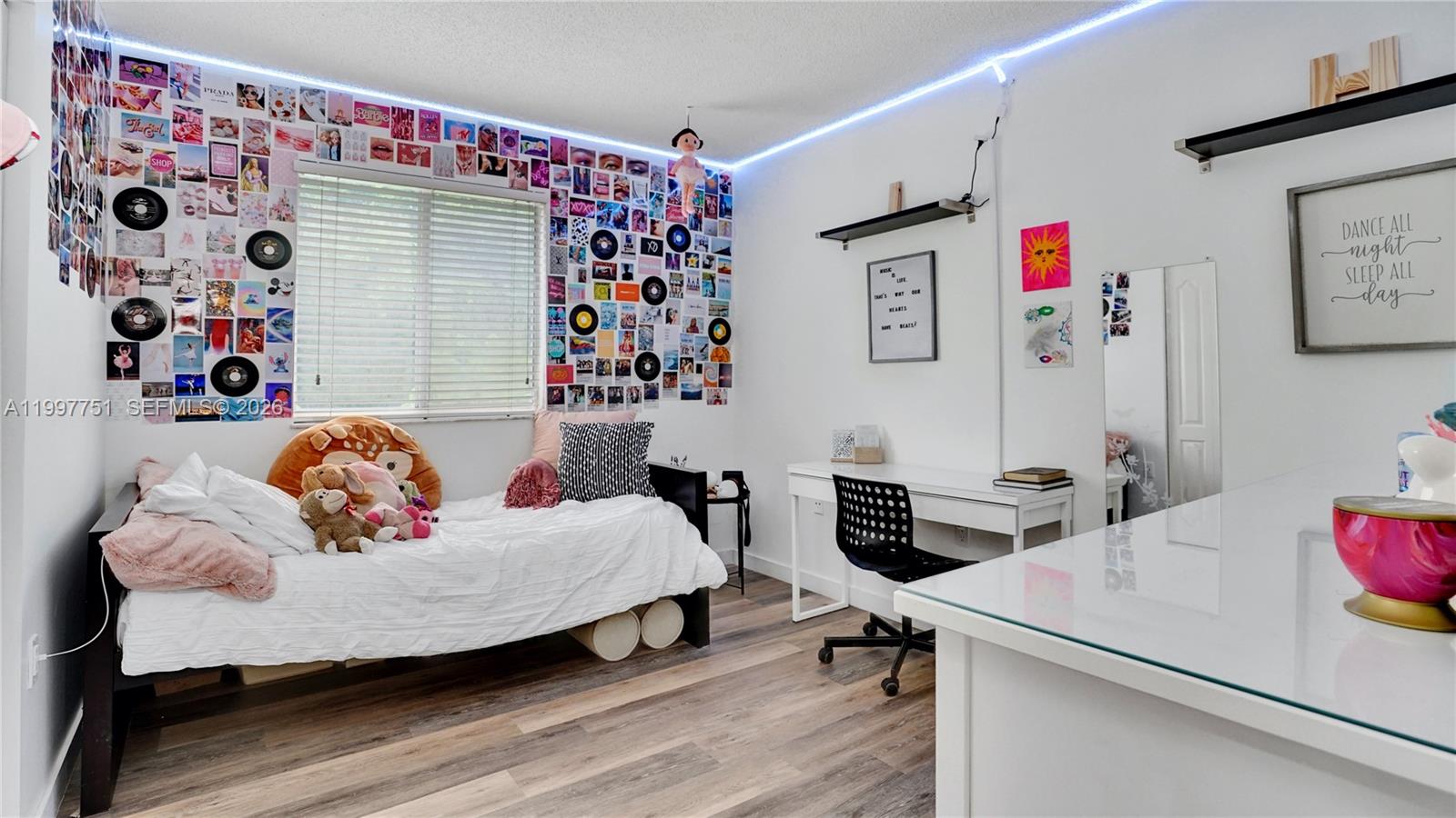 OAK CREEK NORTH - Residential