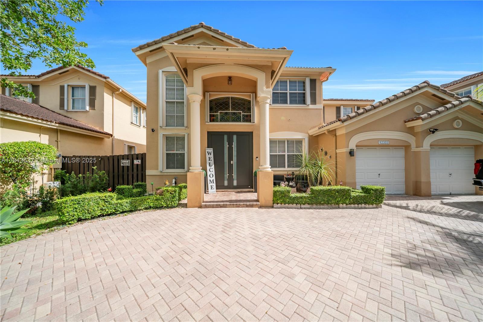 KENDALL BREEZE SOUTH - Residential