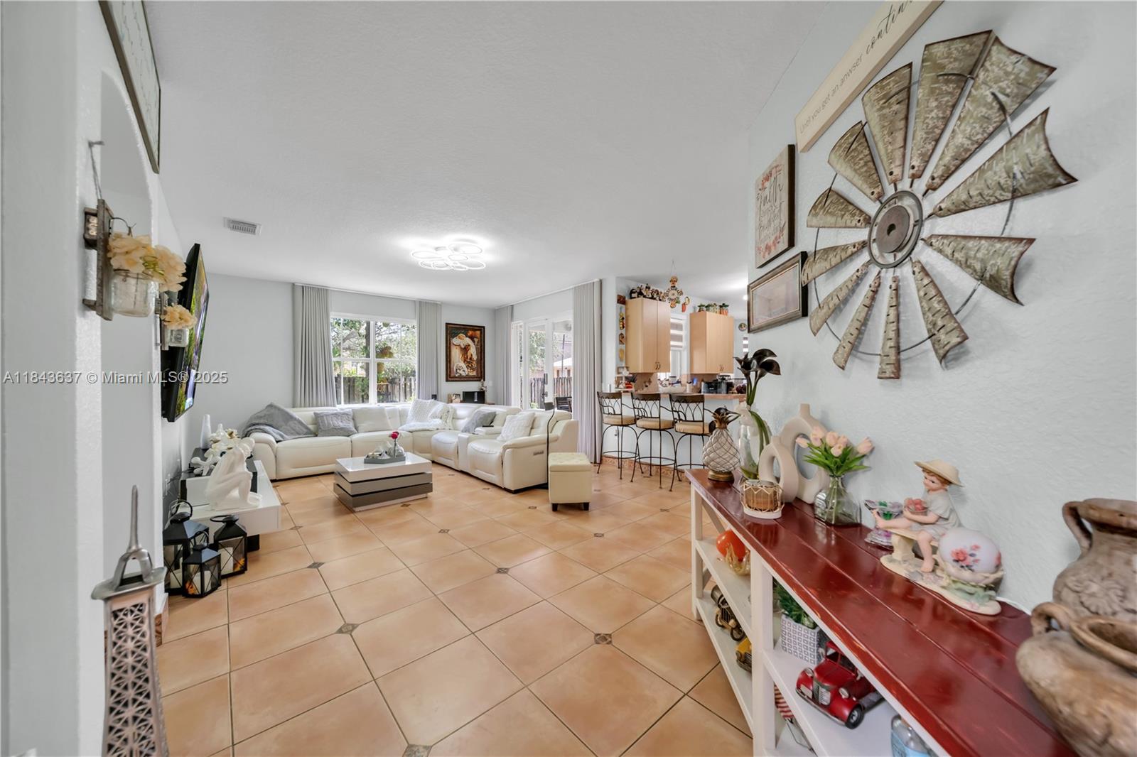 KENDALL BREEZE SOUTH - Residential