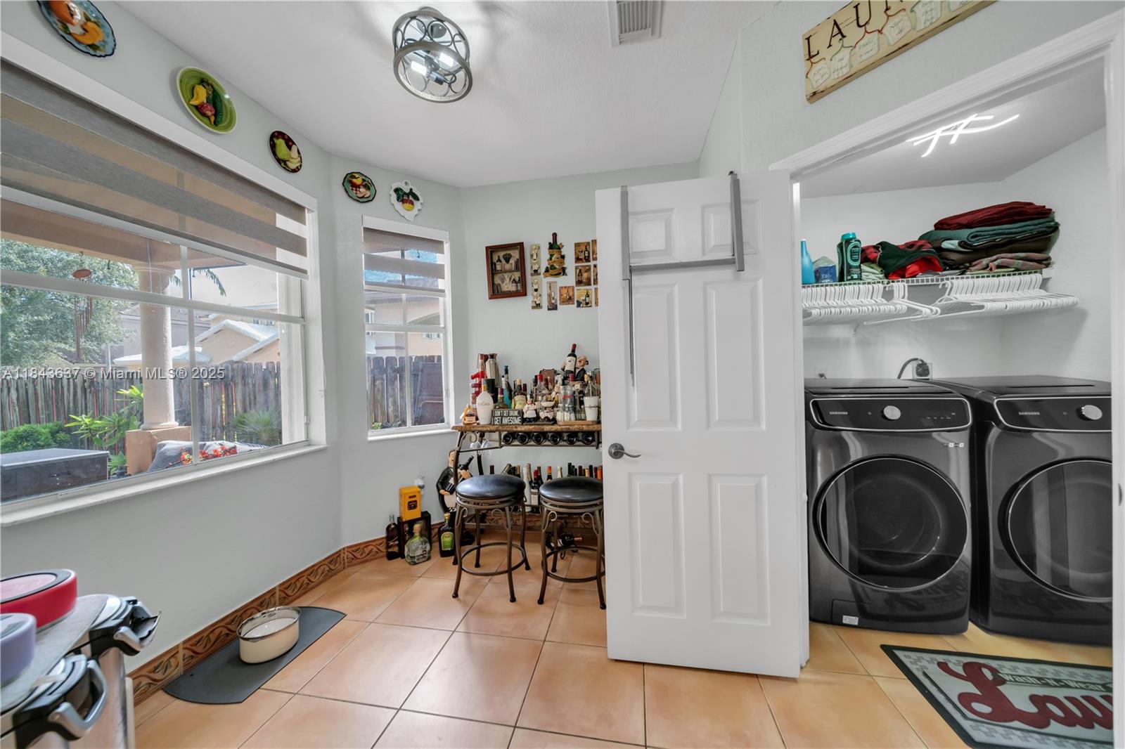 KENDALL BREEZE SOUTH - Residential