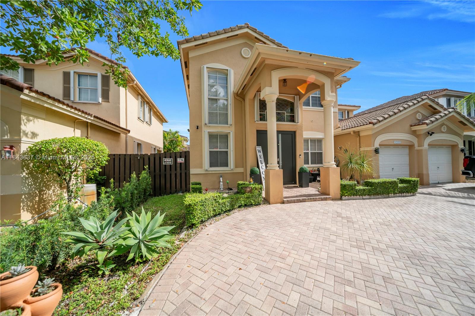KENDALL BREEZE SOUTH - Residential
