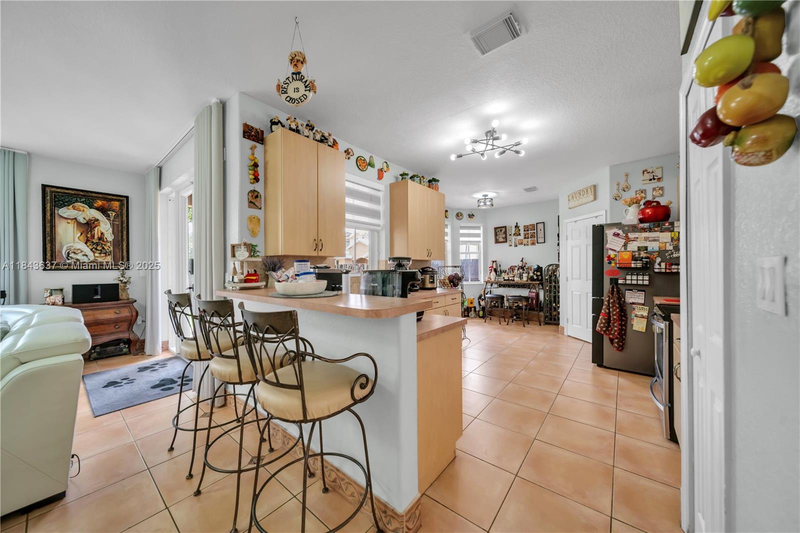 KENDALL BREEZE SOUTH - Residential