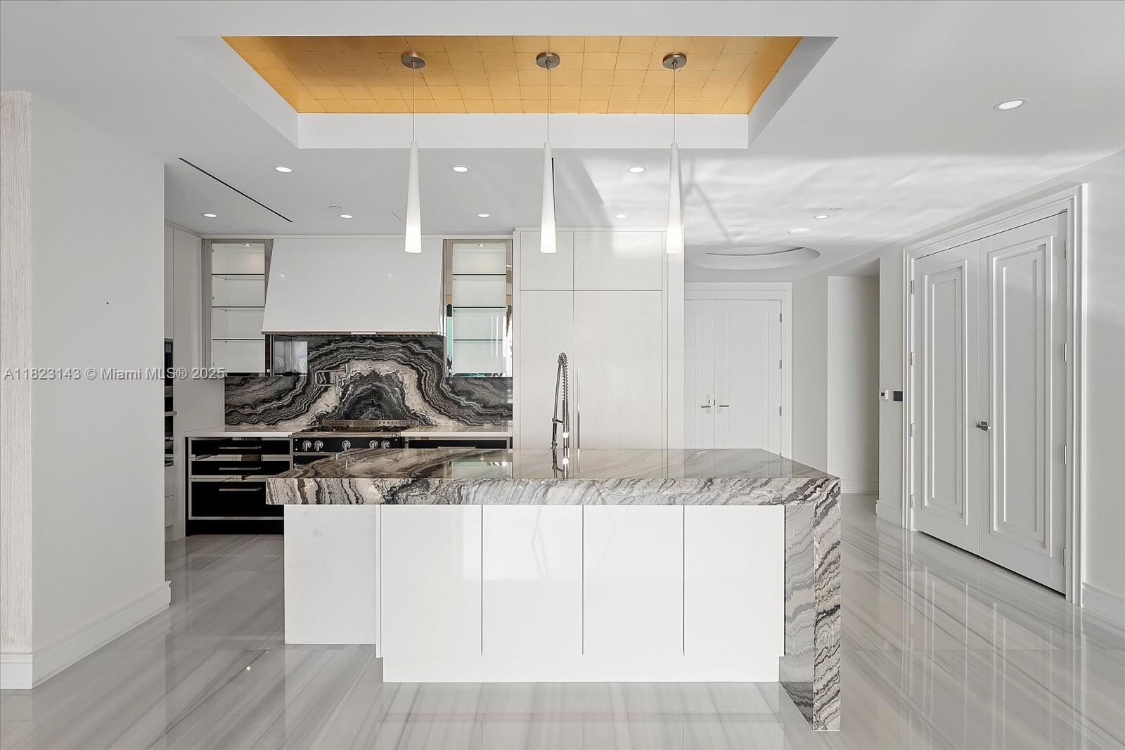 17901 Collins Ave 1506S