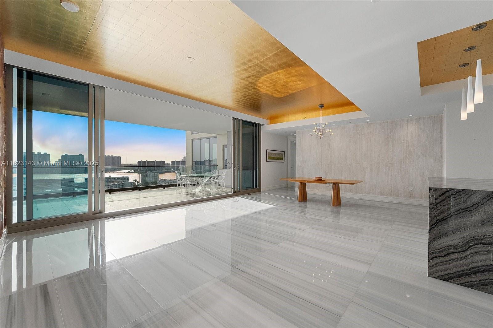 17901 S Collins Ave 1506