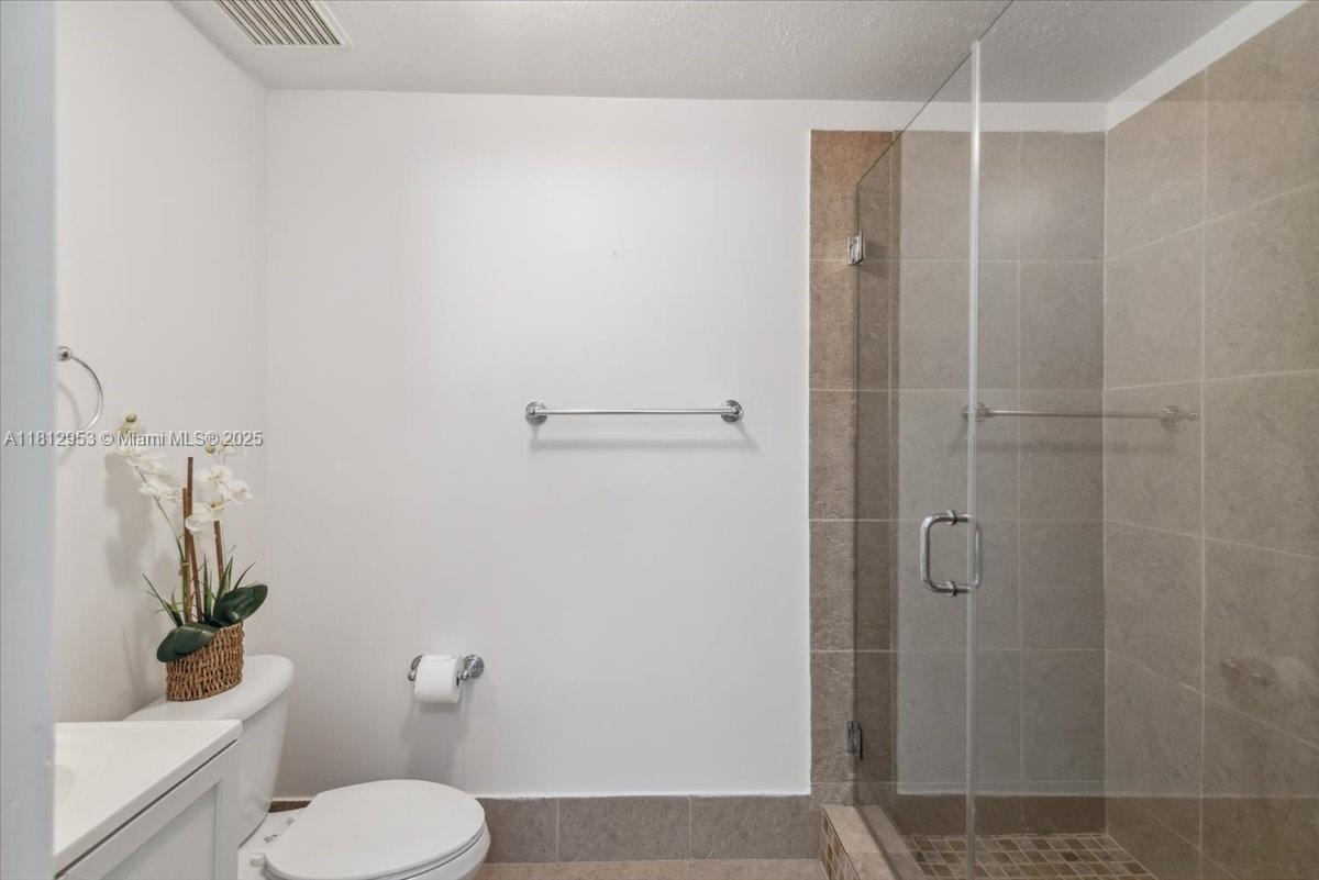 COURTYARDS AT DAVIE CONDO - Residential