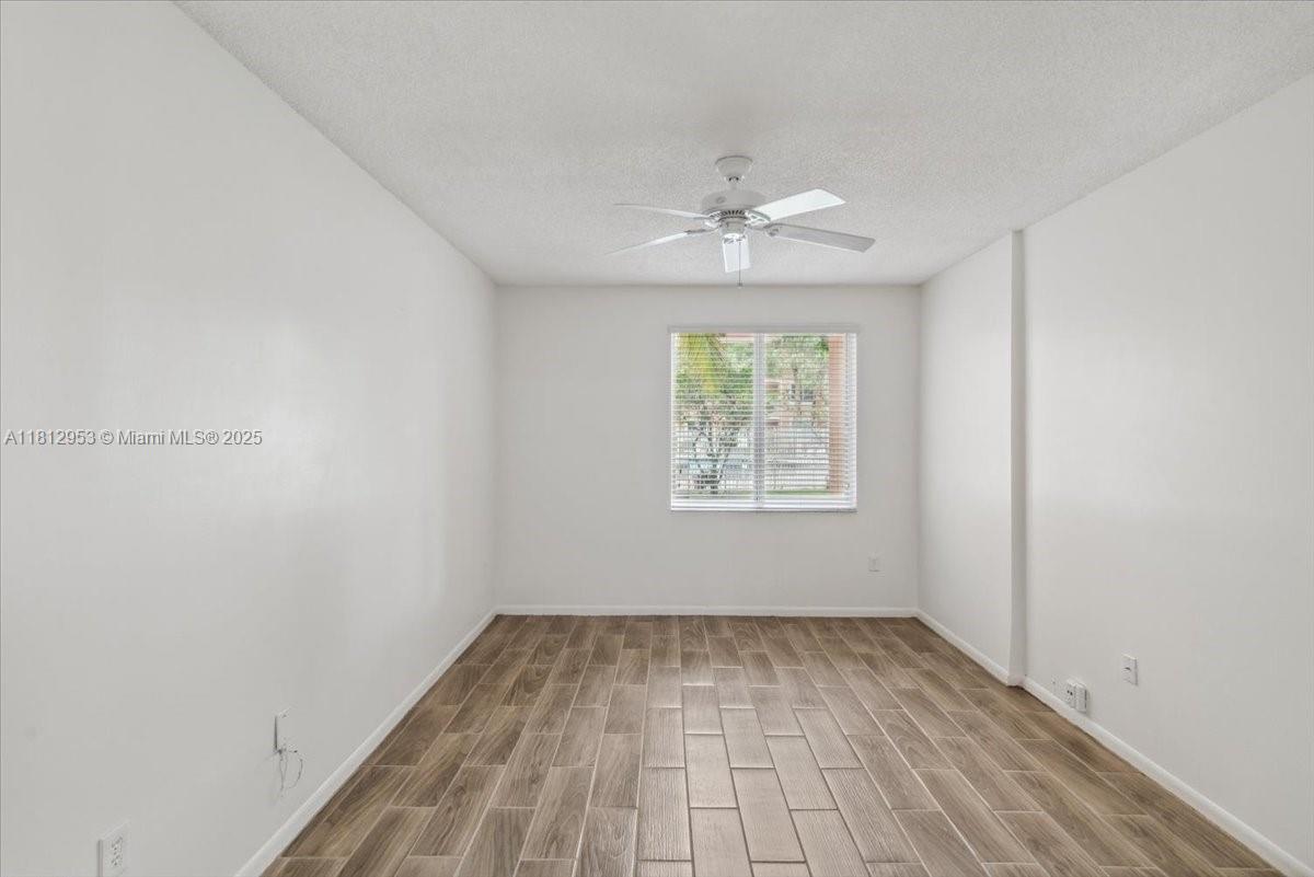 COURTYARDS AT DAVIE CONDO - Residential