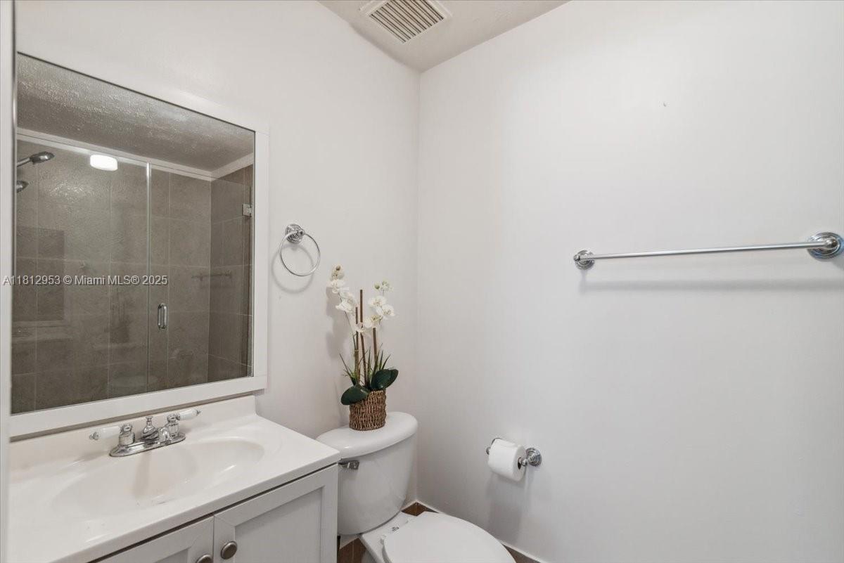 COURTYARDS AT DAVIE CONDO - Residential