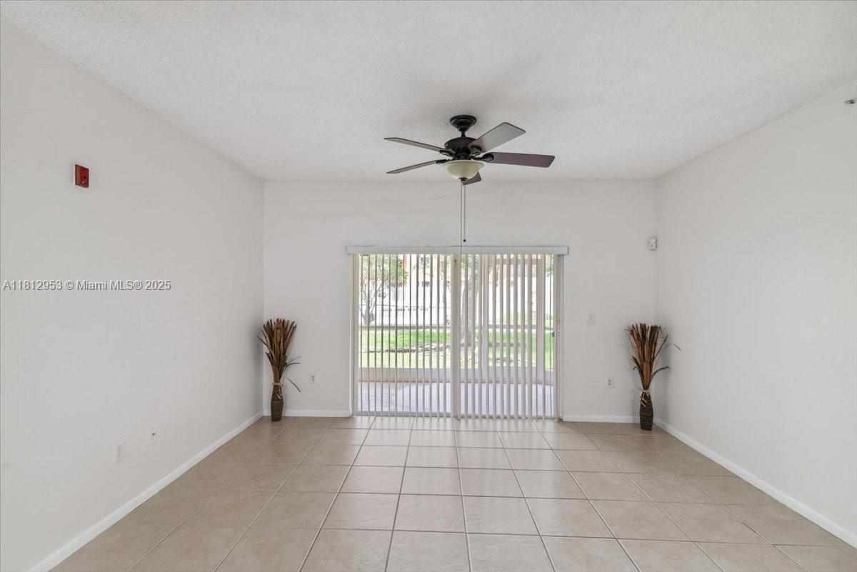 COURTYARDS AT DAVIE CONDO - Residential