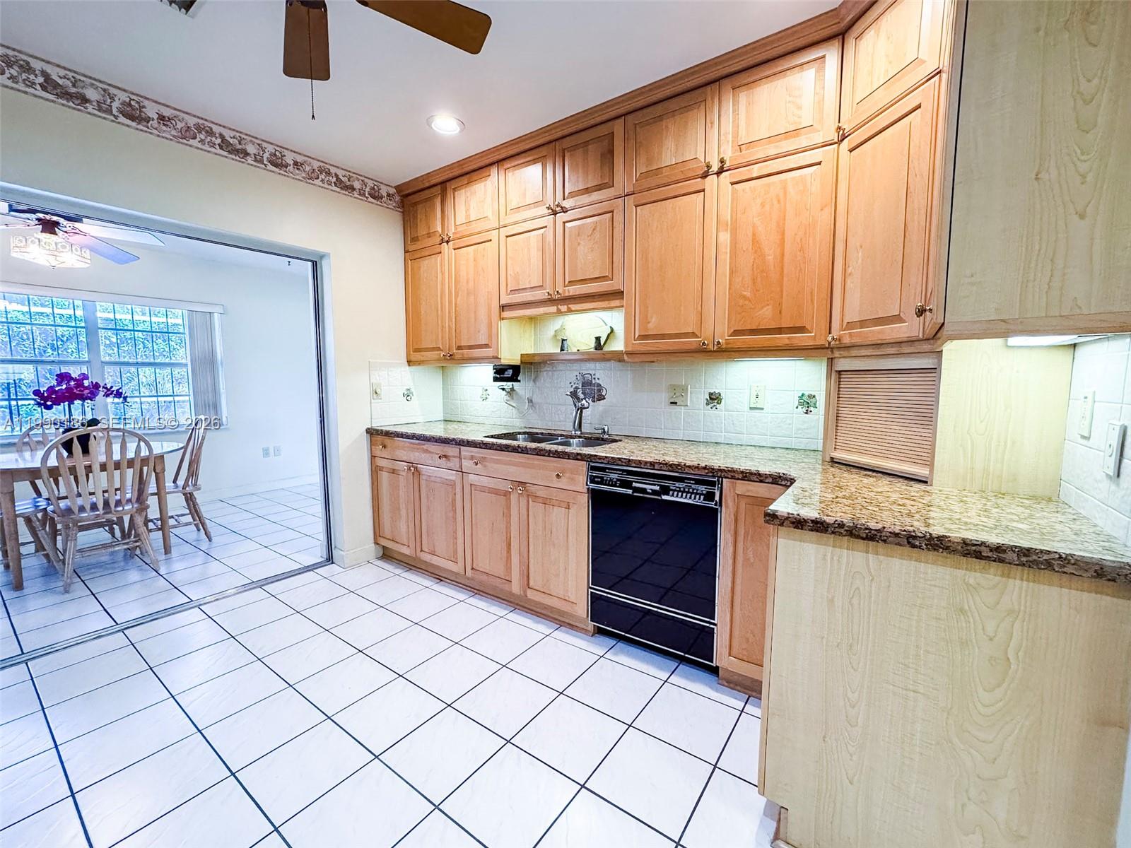 CORAL REEF ESTATES - Residential