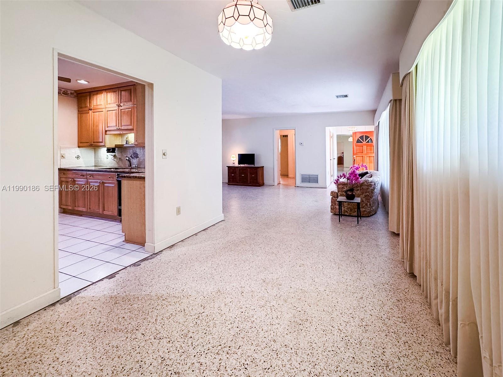 CORAL REEF ESTATES - Residential