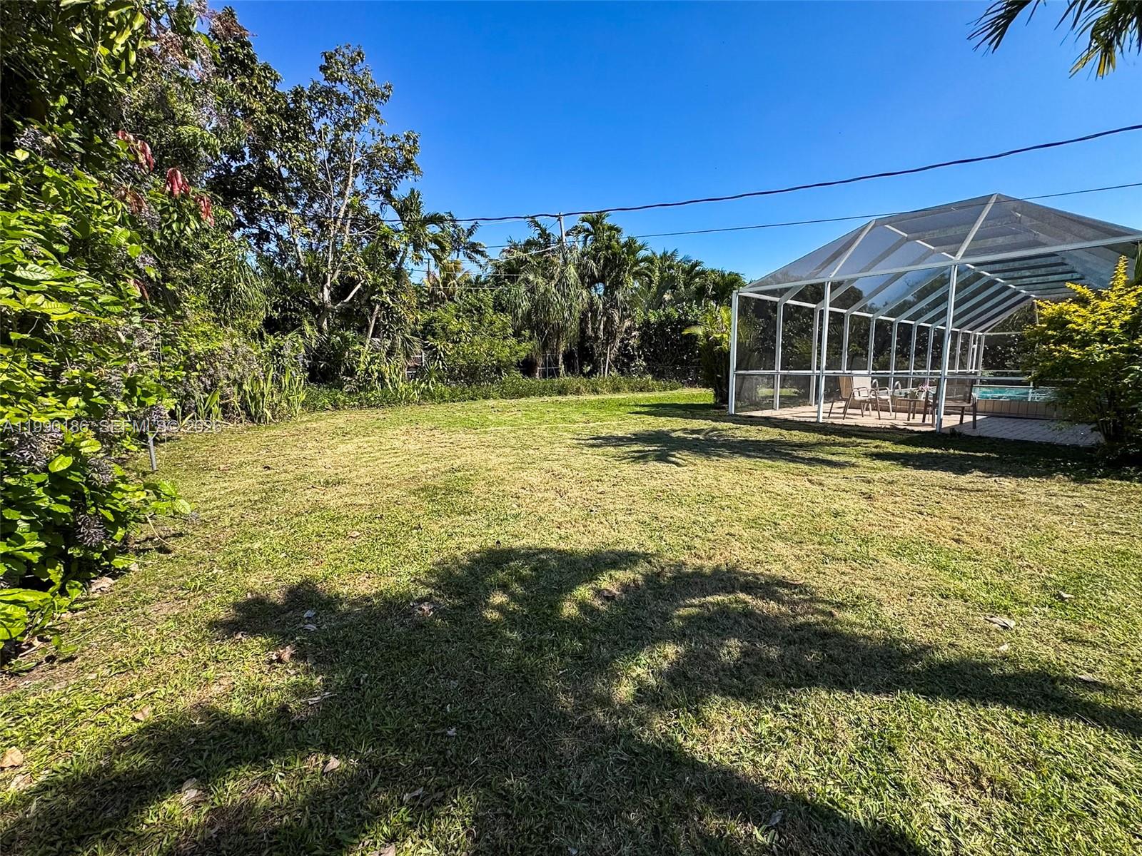 CORAL REEF ESTATES - Residential