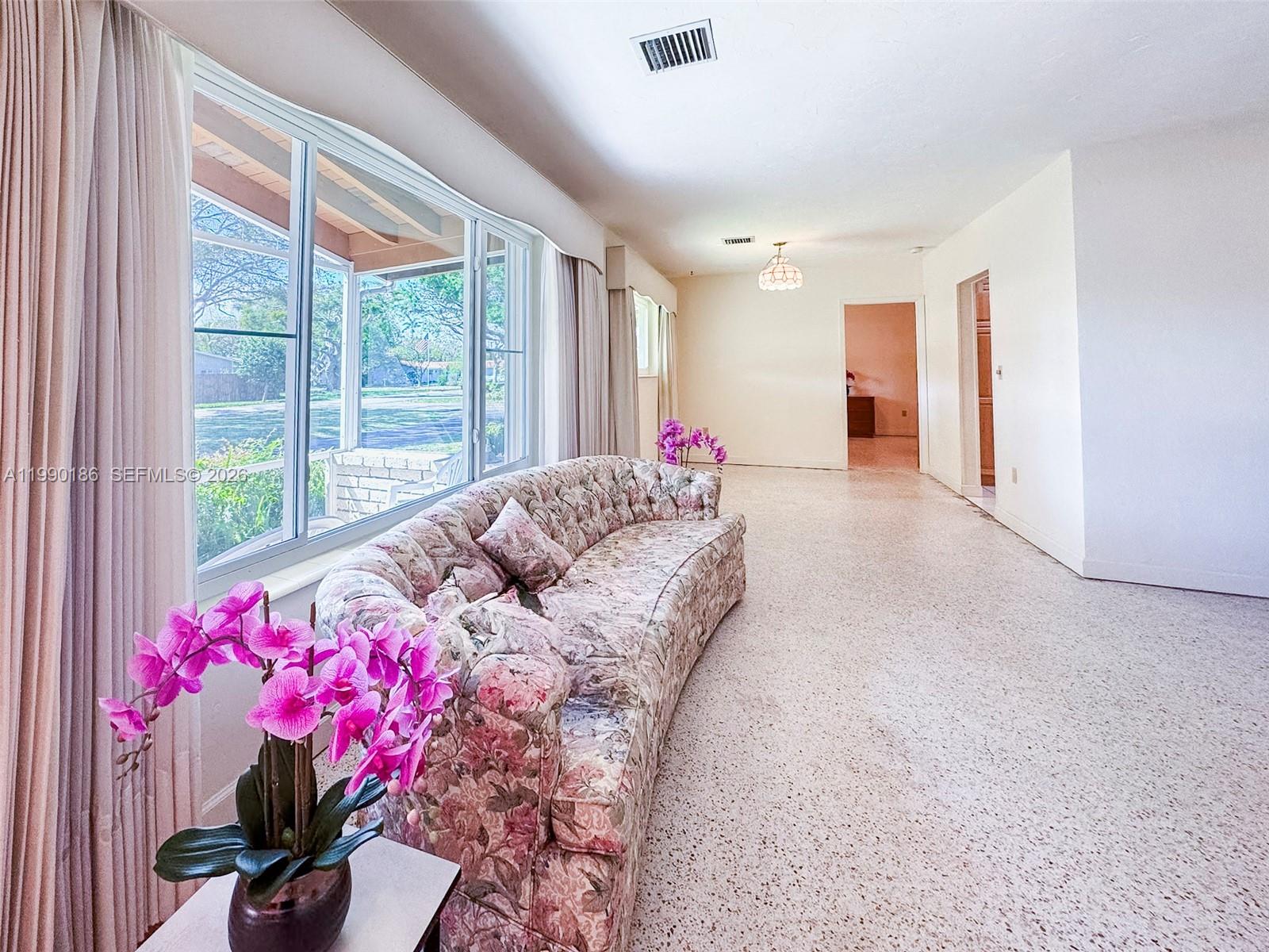 CORAL REEF ESTATES - Residential