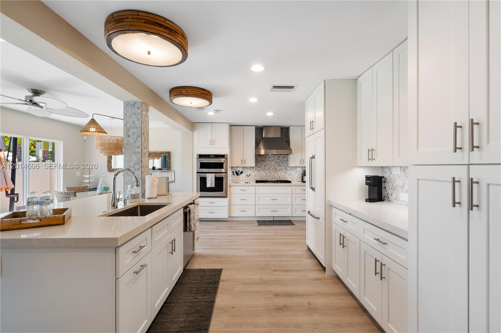 HOLLYWOOD LAKES SECTION - Residential Lease